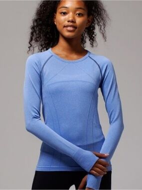 IVVIVA Fly tech long sleeve tee in blue